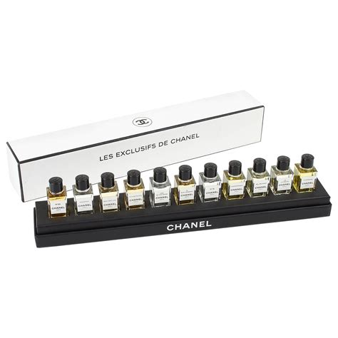 les exclusifs de chanel coffret 11 miniatures|chanel corporate gift set.